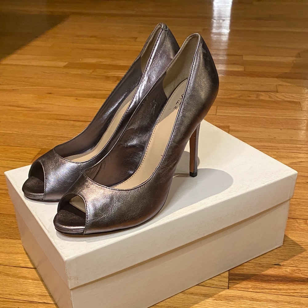 Metallic open toed heels